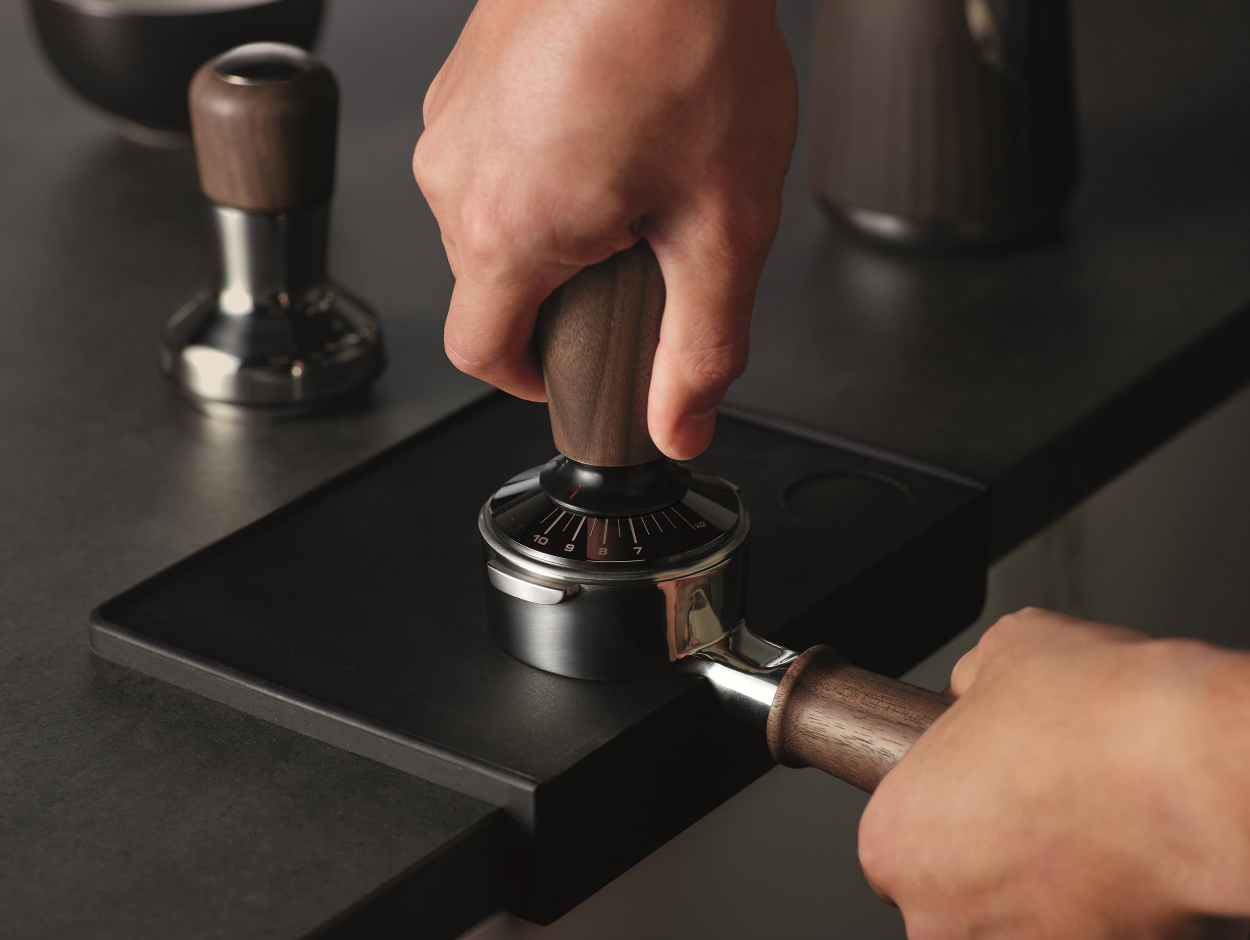 Breville BEA202WLW Force Gauge Tamper Espresso Tool 54mm, Walnut